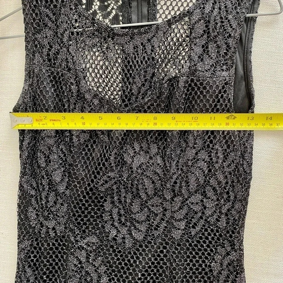 Black & Silver Floral Mesh Sophia Fitted Cocktail New's Year Dress Size M - Picture 12 of 14